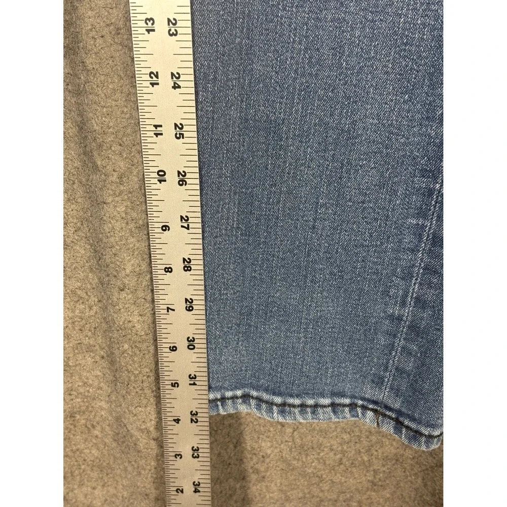 DKNY Avenue B Slim Straight Jeans Mens 36x32 Medium Wash Blue Denim Stretch